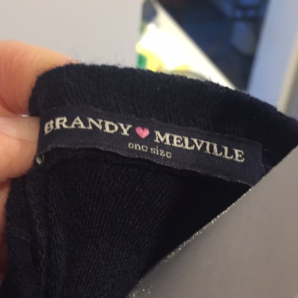 Brandy Melville sweater - Picture 5 of 5
